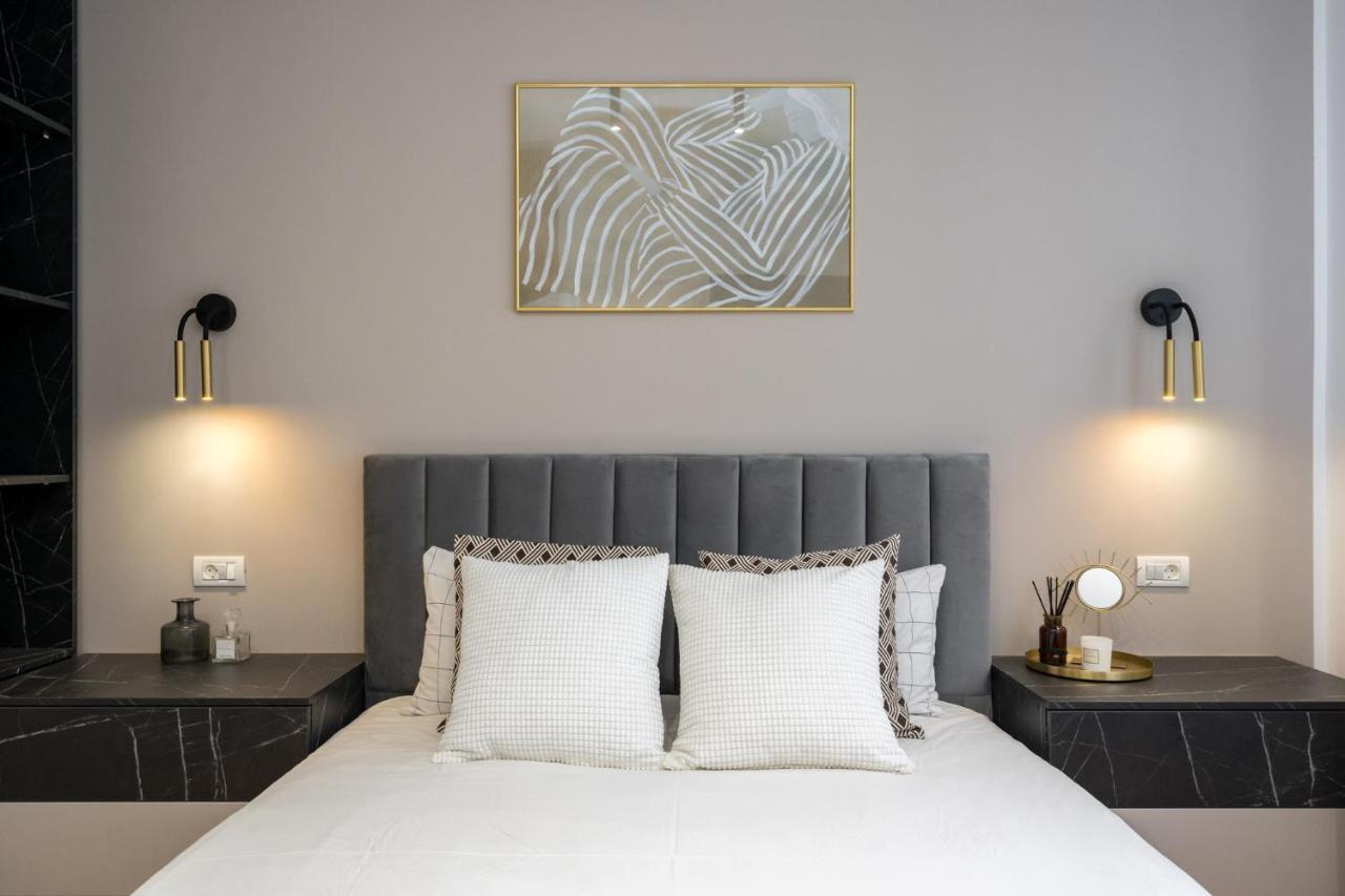 Crystal 3Bdr Apartment In Center Букурещ Екстериор снимка