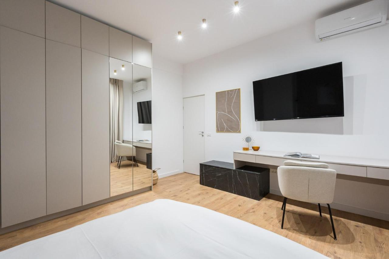 Crystal 3Bdr Apartment In Center Букурещ Екстериор снимка