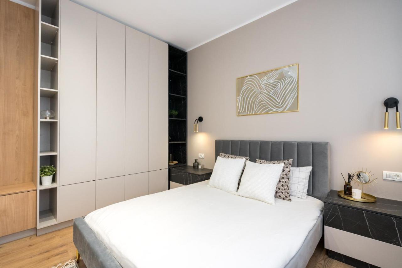Crystal 3Bdr Apartment In Center Букурещ Екстериор снимка