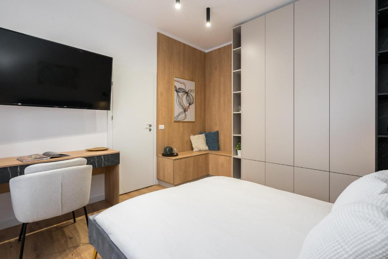 Crystal 3Bdr Apartment In Center Букурещ Екстериор снимка