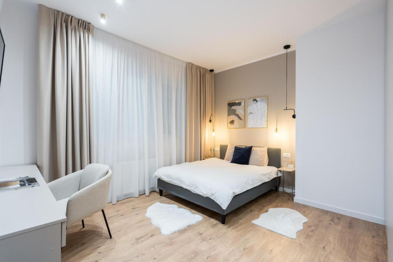 Crystal 3Bdr Apartment In Center Букурещ Екстериор снимка