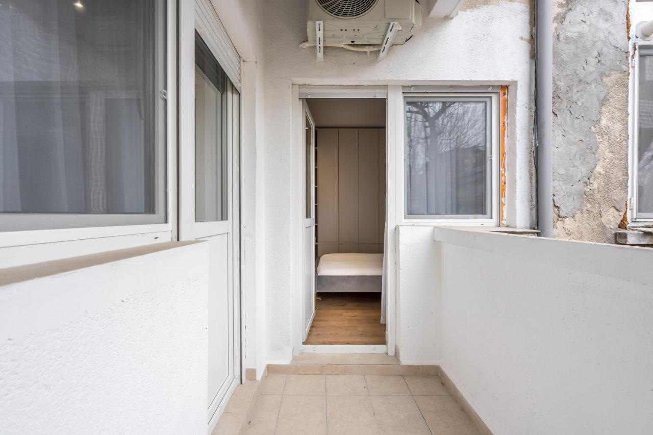 Crystal 3Bdr Apartment In Center Букурещ Екстериор снимка