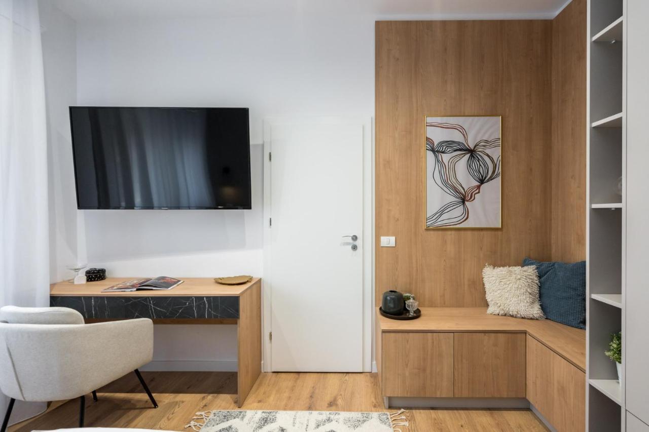 Crystal 3Bdr Apartment In Center Букурещ Екстериор снимка